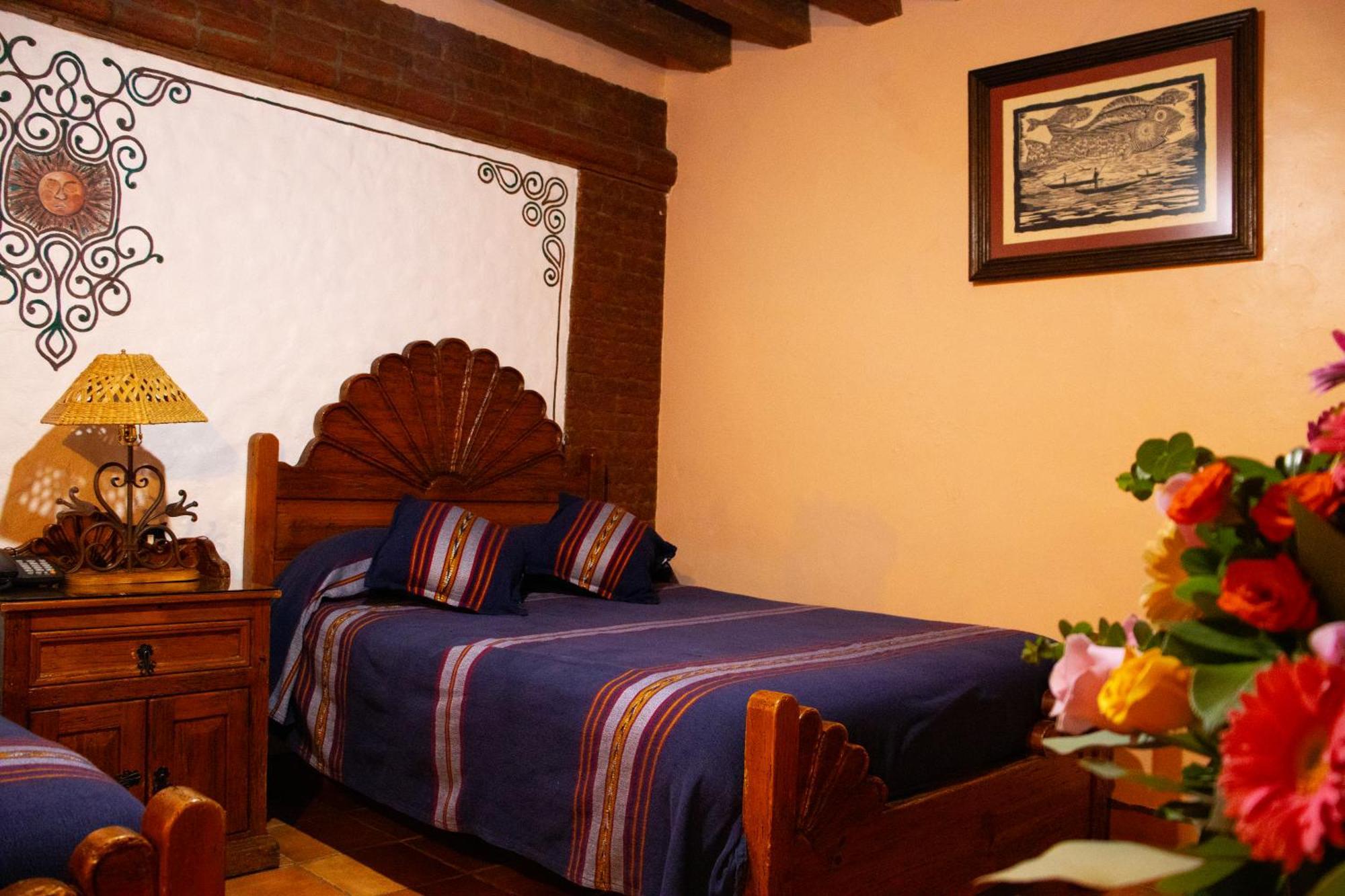 Hotel Los Escudos Pátzcuaro Eksteriør bilde