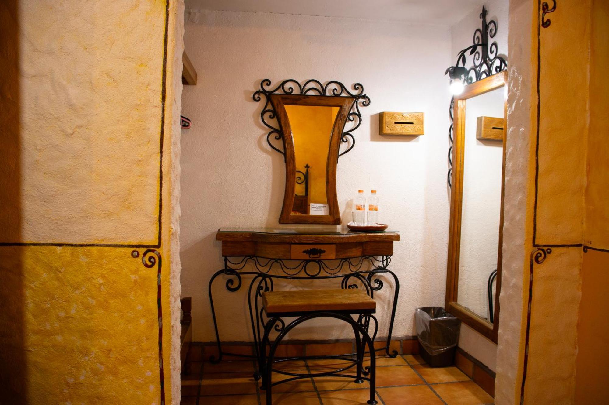 Hotel Los Escudos Pátzcuaro Eksteriør bilde