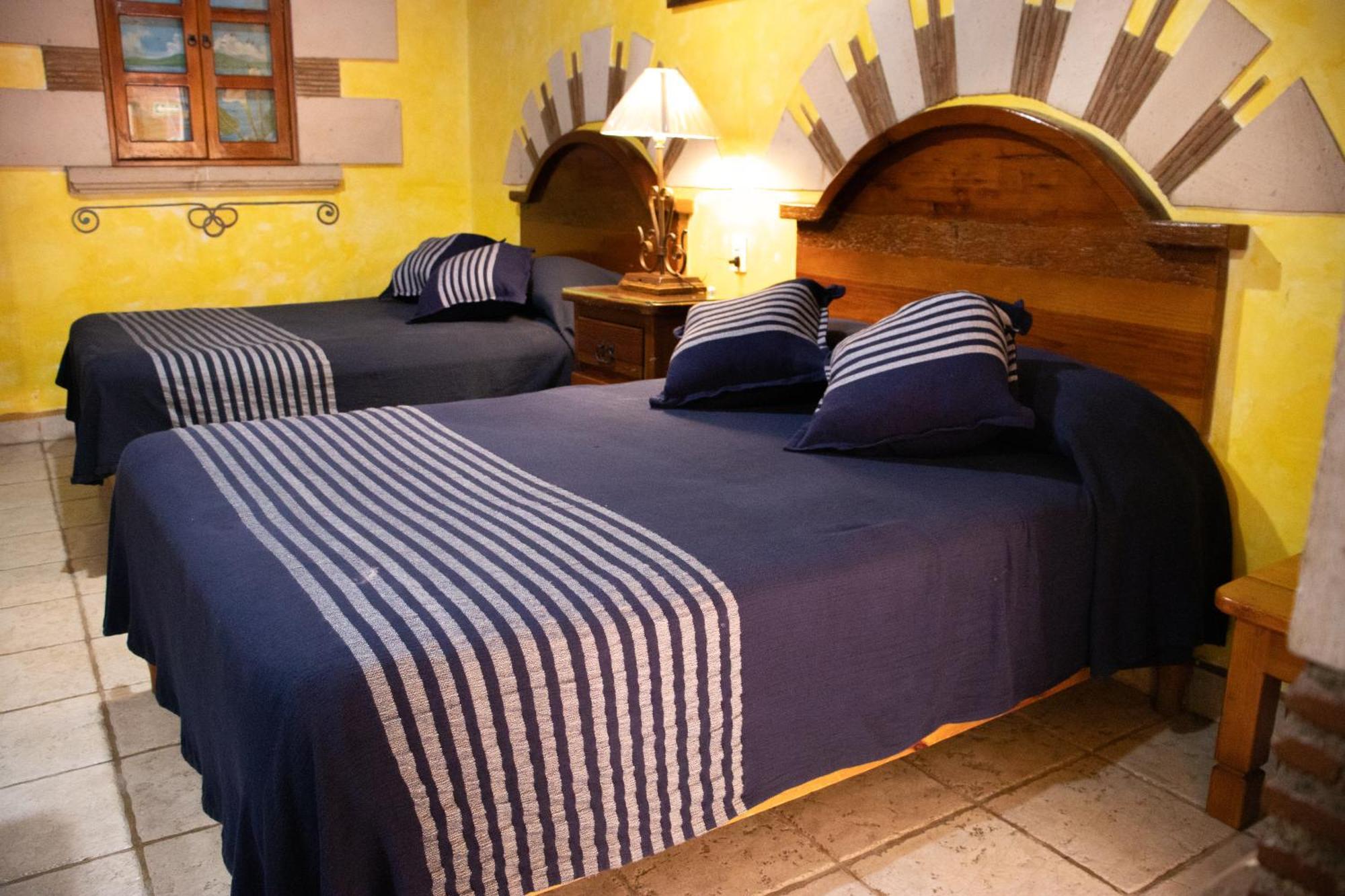 Hotel Los Escudos Pátzcuaro Eksteriør bilde