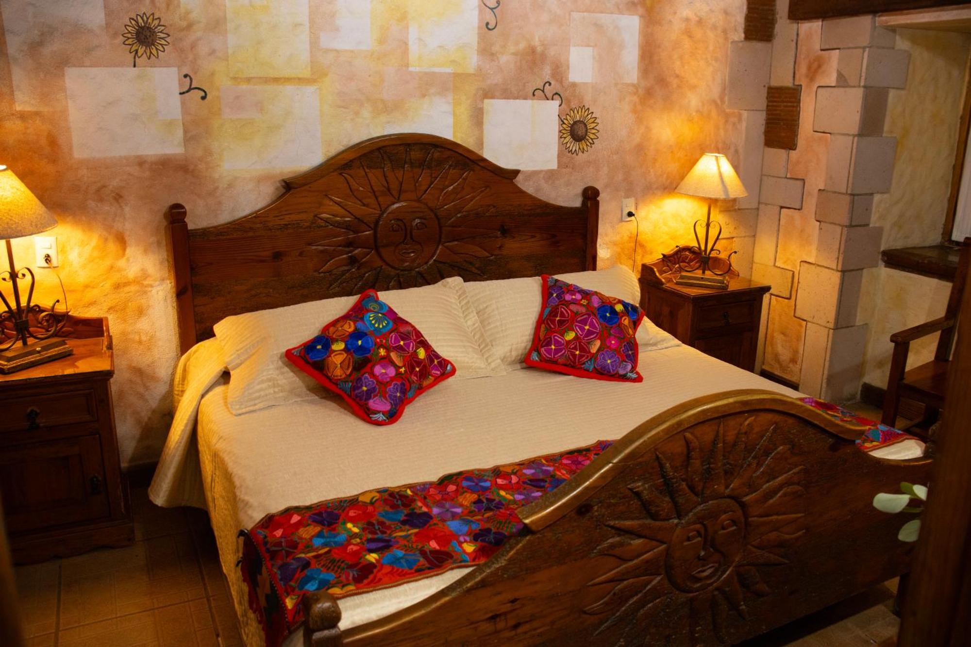 Hotel Los Escudos Pátzcuaro Eksteriør bilde