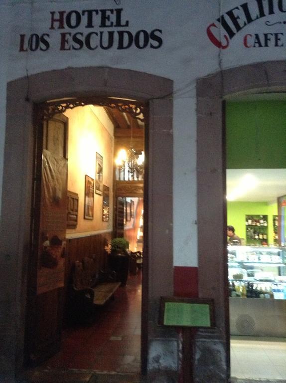 Hotel Los Escudos Pátzcuaro Eksteriør bilde