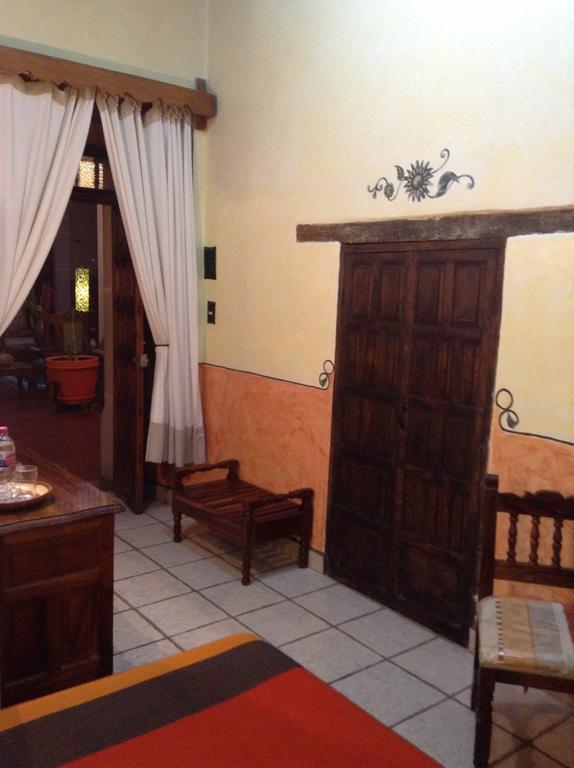 Hotel Los Escudos Pátzcuaro Eksteriør bilde