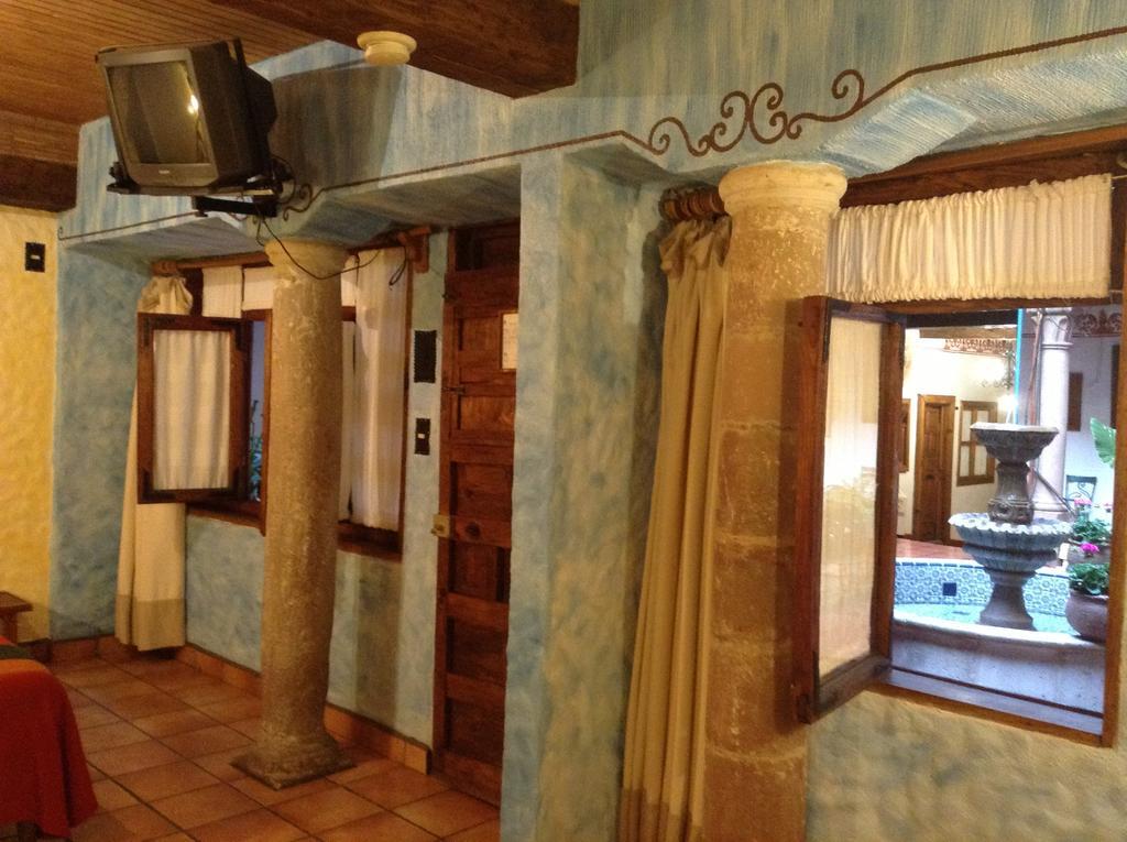 Hotel Los Escudos Pátzcuaro Eksteriør bilde