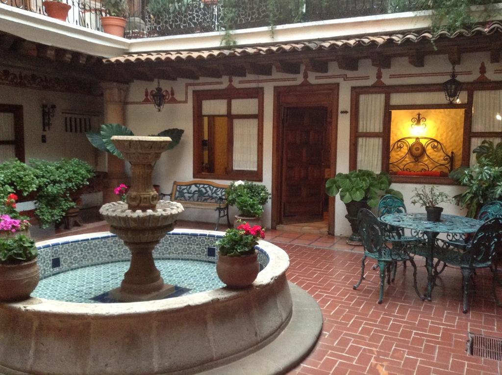 Hotel Los Escudos Pátzcuaro Eksteriør bilde