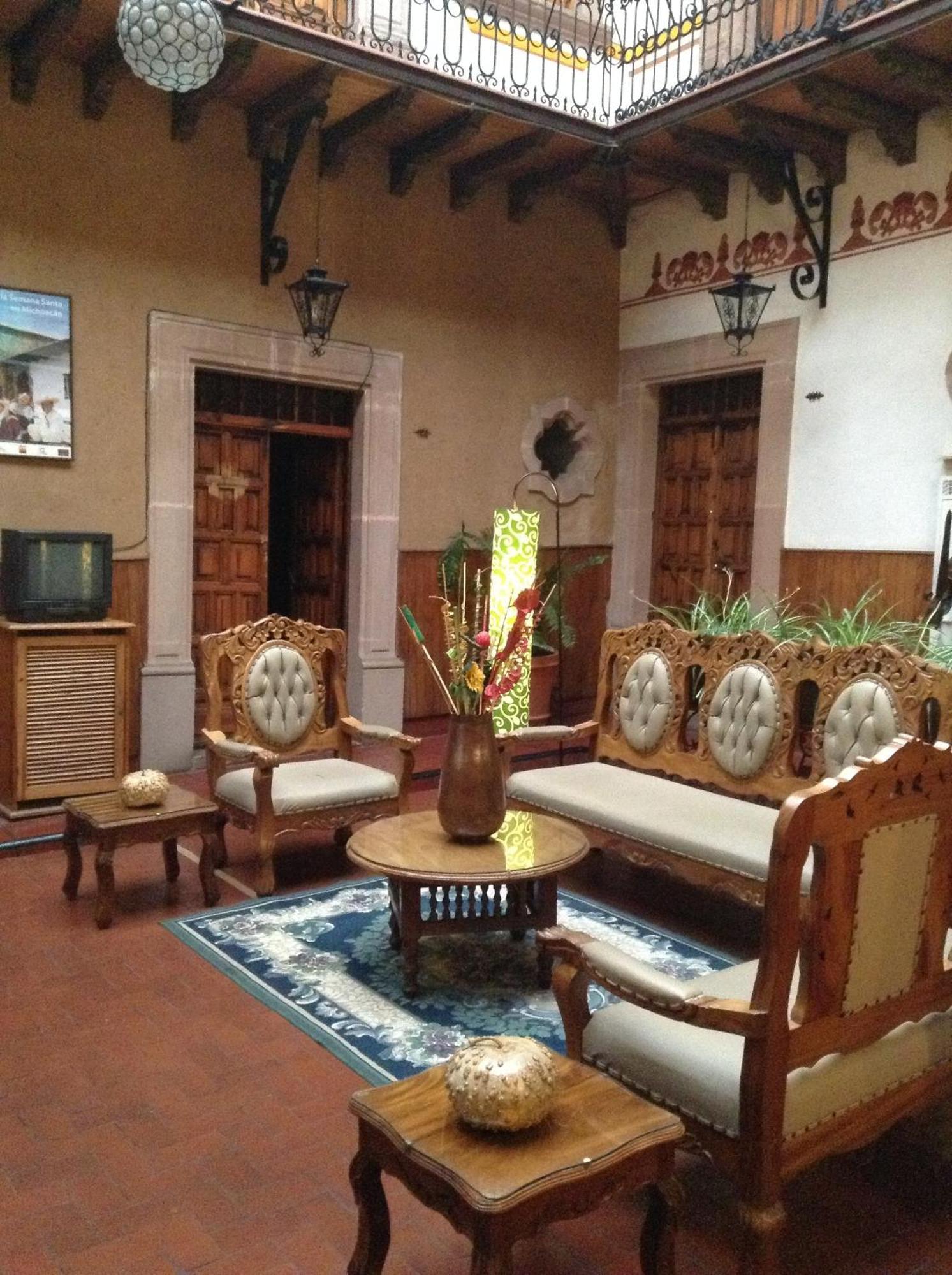 Hotel Los Escudos Pátzcuaro Eksteriør bilde